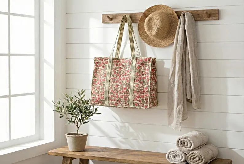 De tijdloze aantrekkingskracht van totebags