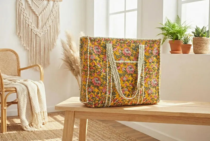 Mosterd Bloemen Quilted Katoenen Tote Bag