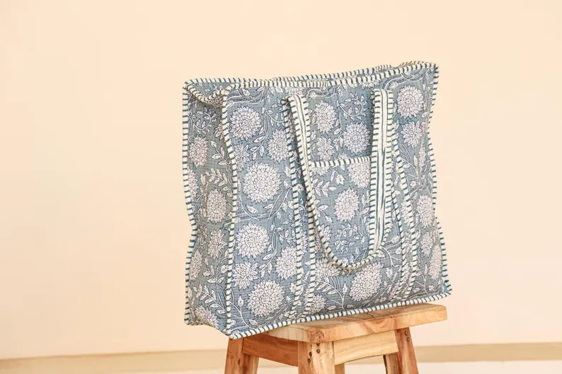 Handgemaakt Blauwe Bloemen Quilted Katoenen Tote Bag
